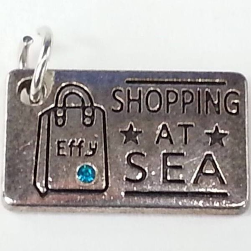 Effy 24 inch necklace “Shopping at Sea” with small blue stone. Claw latch. NWT